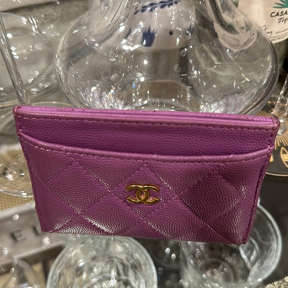 Chanel Caviar Card Holder - Picture 4 of 8